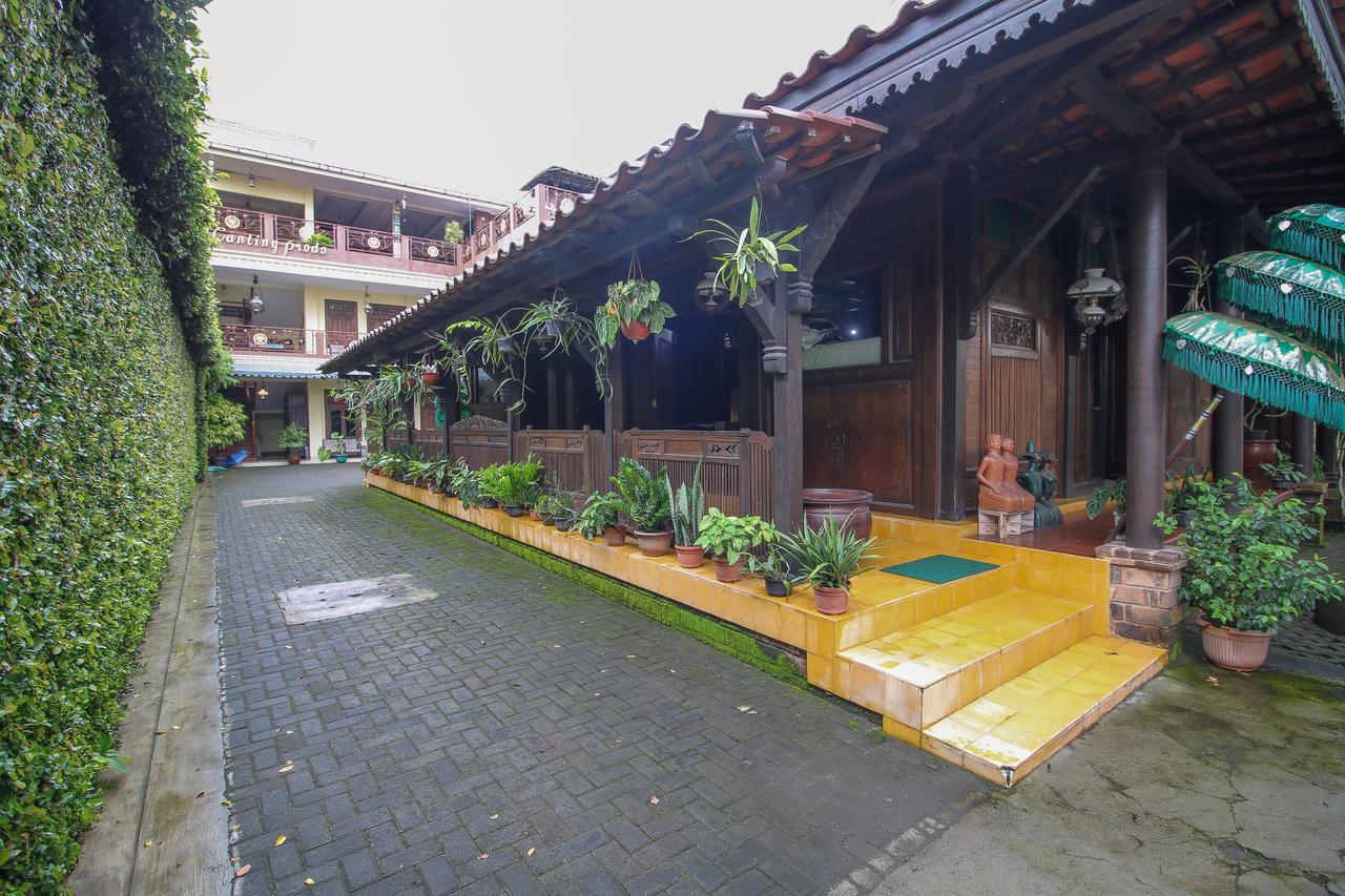 Reddoorz Plus @ Maguwo Yogyakarta Exterior photo